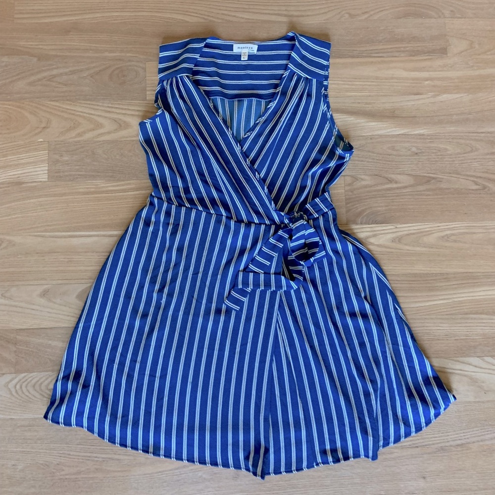 ✨Host Pick✨Monteau Los Angeles SIZE L Faux tie dress! SO cute!